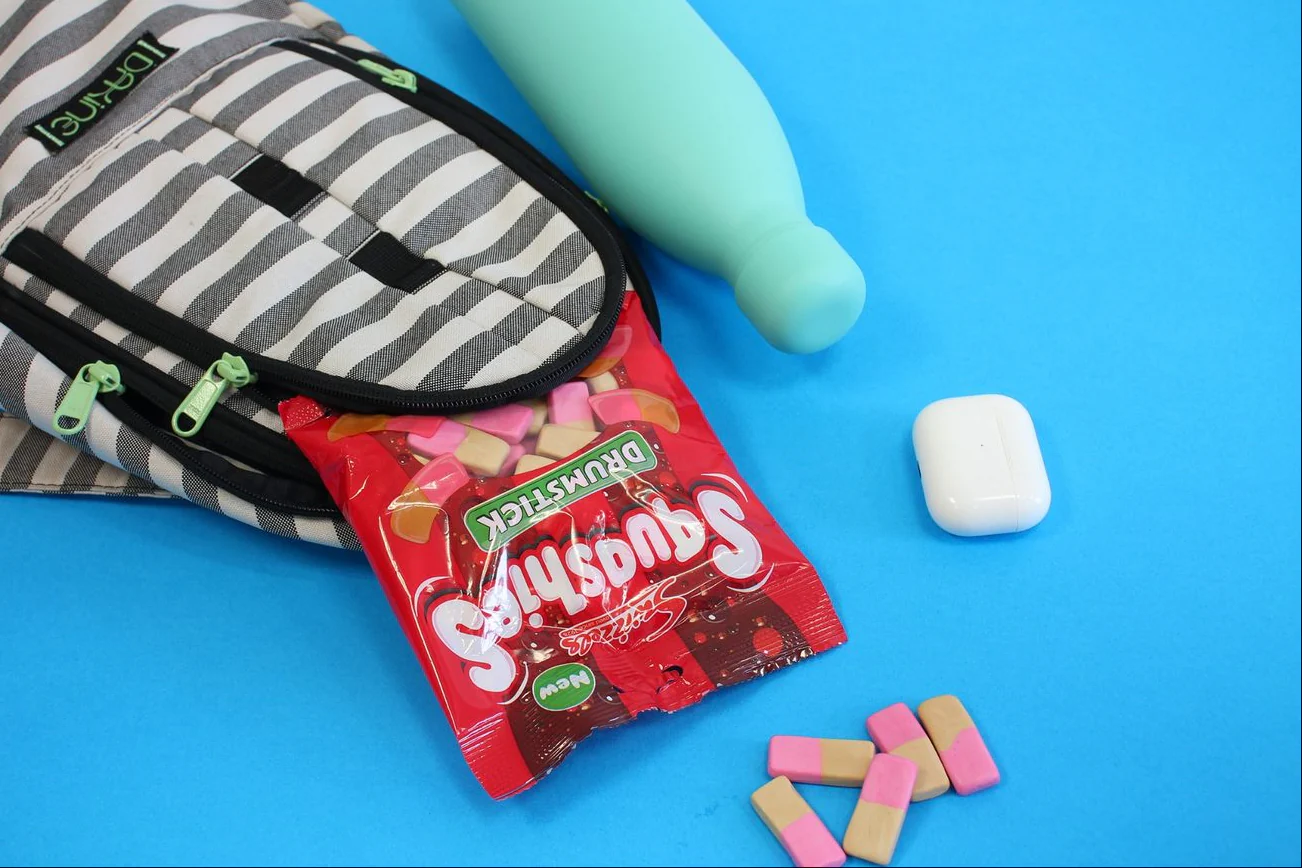 Squashies Cherry Cola Flavour Box 12 x 140g Bags - Image 4