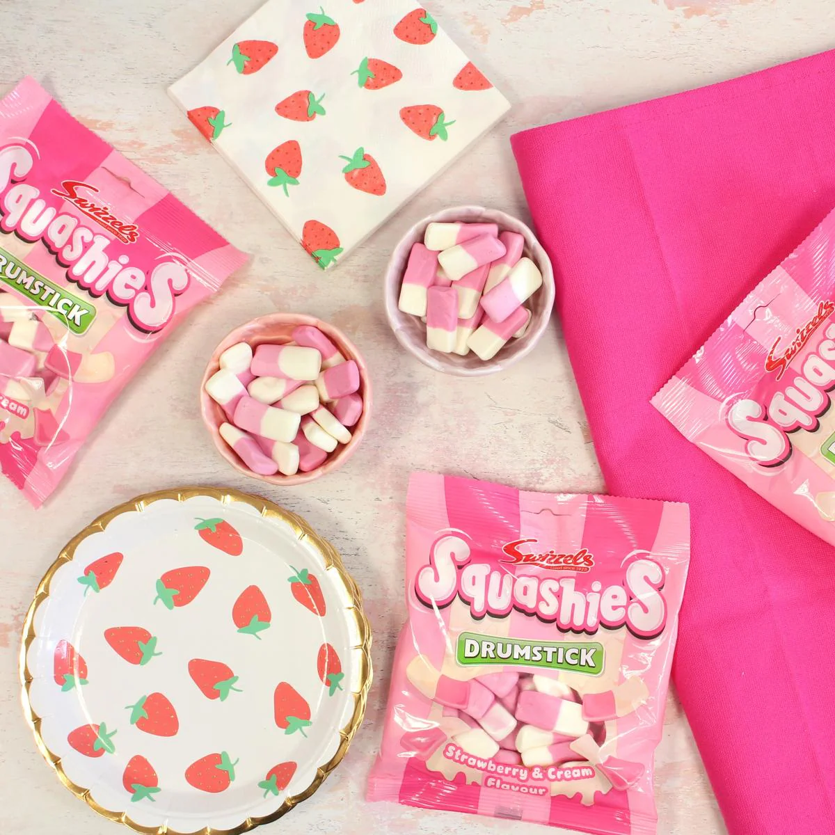 Squashies Strawberry & Cream Flavour Box 12 x 140g Bags - Image 3